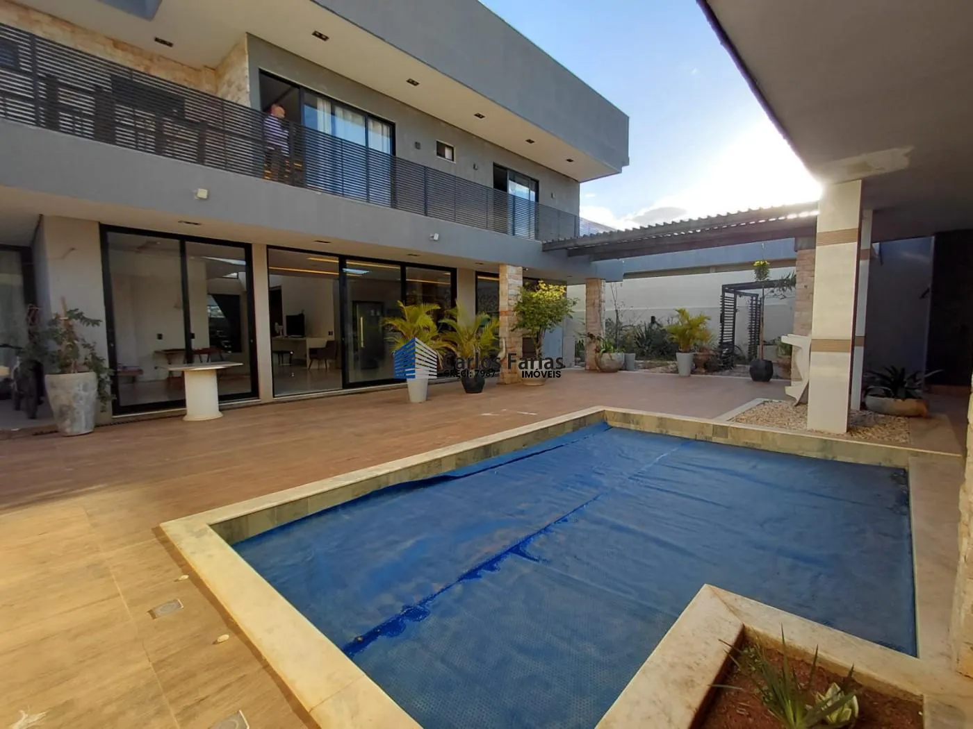 Imagem Casa em Condomínio para Venda em Brasília, Setor Habitacional Jardim Botânico, 5 dormitórios, 5 suítes, 7 banheiros, 4 vagas