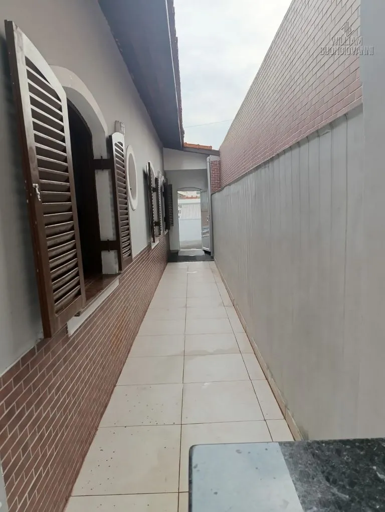 Imagem Casa Individual 3 quartos - Bairro Guilhermina - Praia Grande