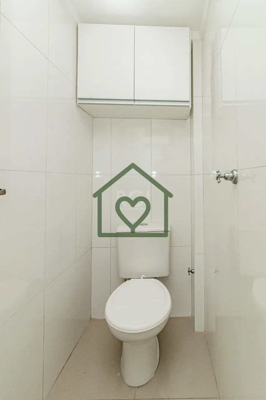 Imagem Apartamento localizado no bairro Vila Ipiranga, térreo. Imóvel com 2 dormitórios, sala de estar/j...