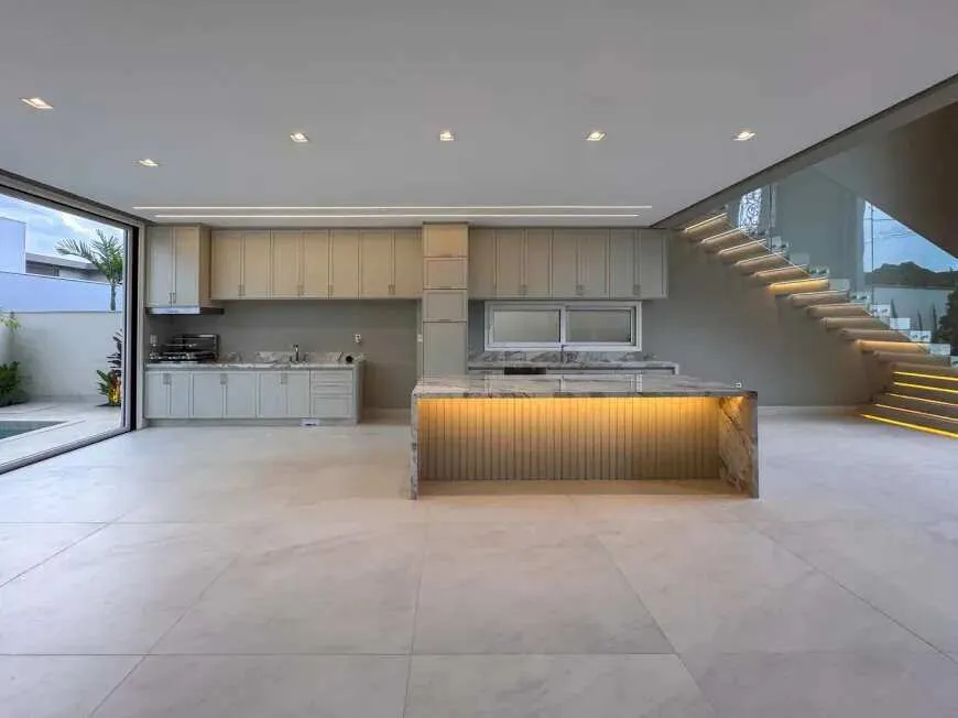 Imagem Casa à venda em Franca, Residencial Olivito, com 4 quartos, 288m2