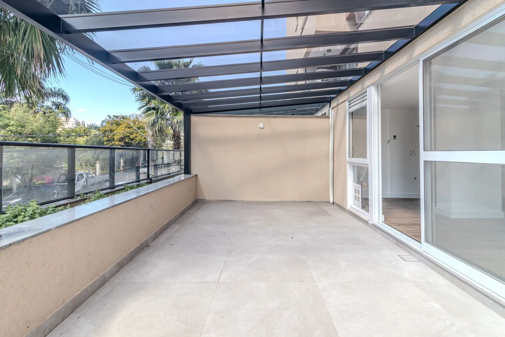 Imagem Apartamento Garden Espetacular: Pátio Privativo, Conforto Térmico e Sol na Medida Certa!
