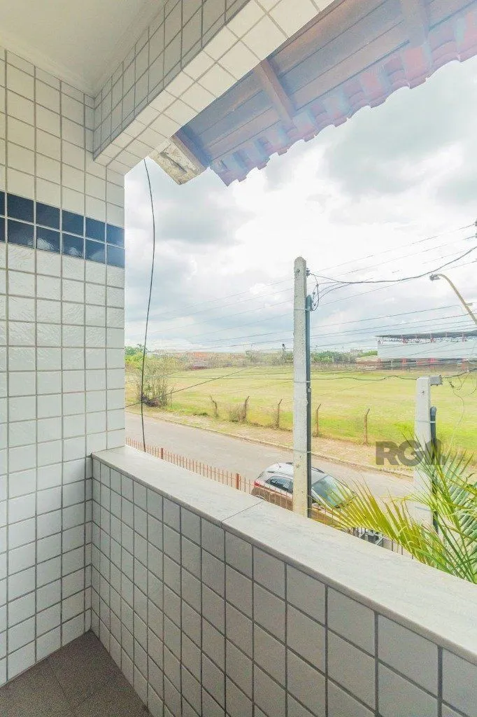Imagem Casa com 240m², 3 dormitórios, 6 vagas no bairro Sarandi