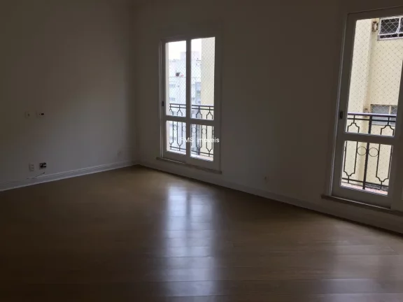 Imagem Apartamento à venda em Cerqueira César, São Paulo-SP: 2 quartos, 3 salas, 2 banheiros, 1 vaga, 135m² de área. Imperdível!