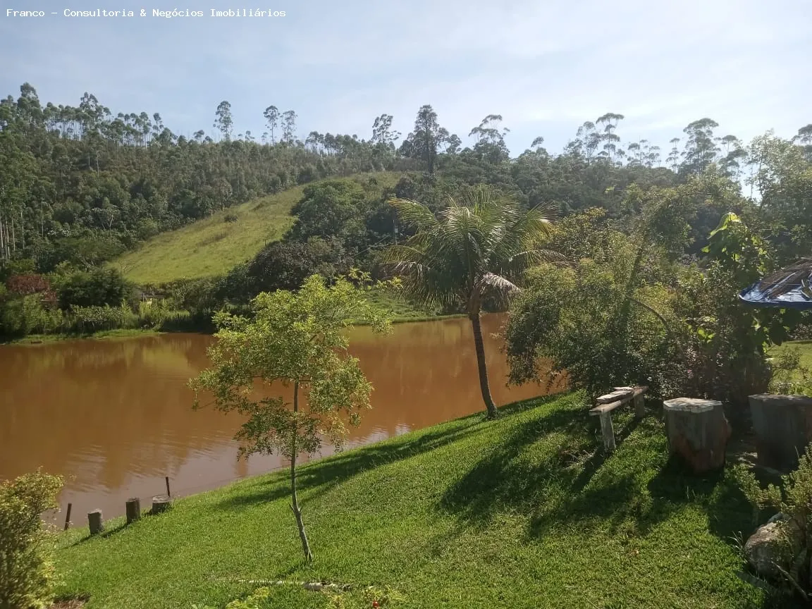 Imagem Sítio para Venda em Santa Isabel, Santa Isabel, 4 dormitórios, 2 suítes, 2 banheiros, 2 vagas