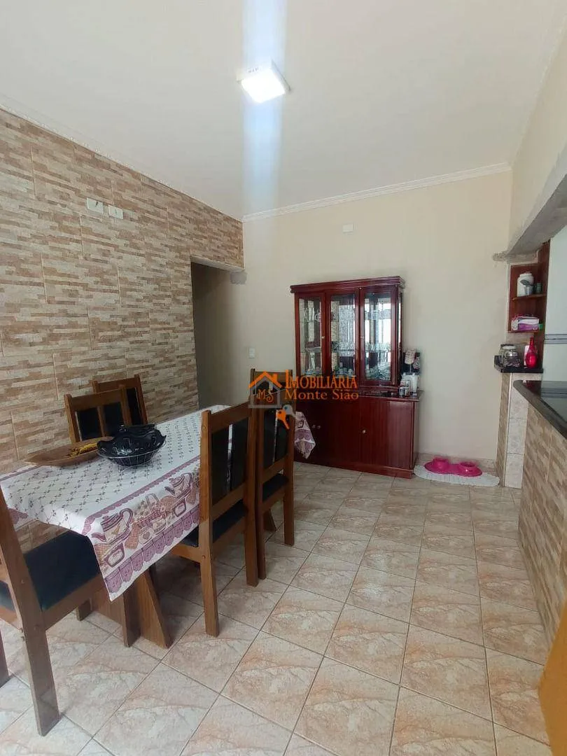Imagem Sobrado com 4 dormitórios à venda, 438 m² por R$ 985.000,00 - Jardim Santa Clara - Guarulhos/SP