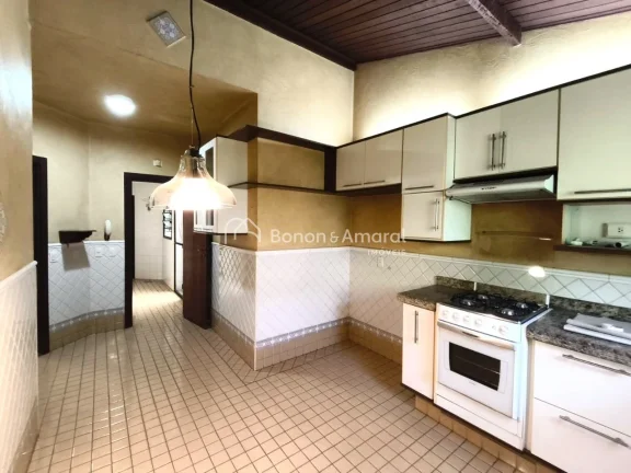 Imagem Casa a venda chapadao, projetada por arquiteta, espaço, aconchego e cara de casa de fazenda
Em fren...