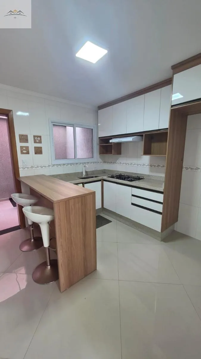 Imagem Sobrado 2 dorm. 1 suíte, 3 vagas no Bairro Campestre, Santo André