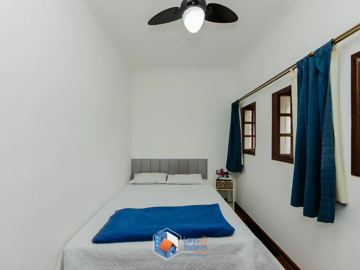 Imagem Casa para venda em Conjunto Residencial Santa Terezinha com 4 quartos, sendo 1 suíte, 192m²