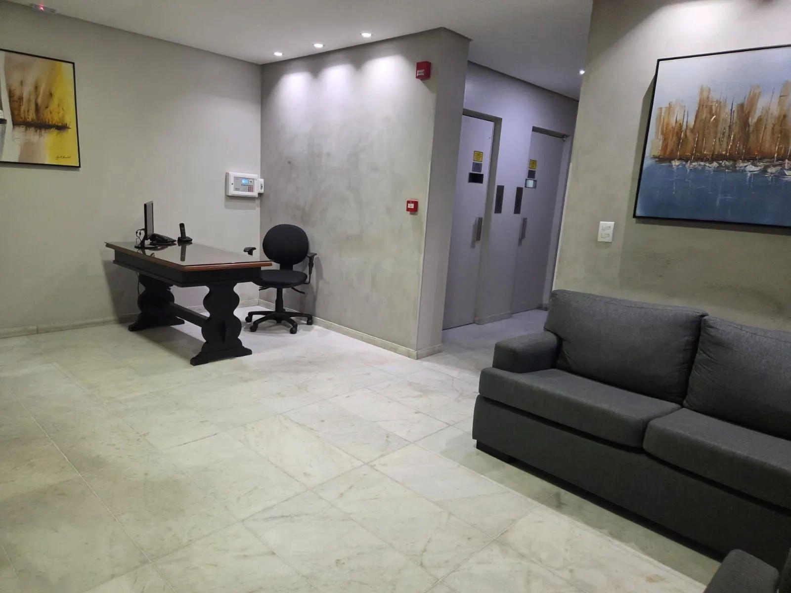 Imagem Vende-se belo apartamento a 2 quadras do Parcão, 3 dormitorios, suíte , 1 box - 114m² -
