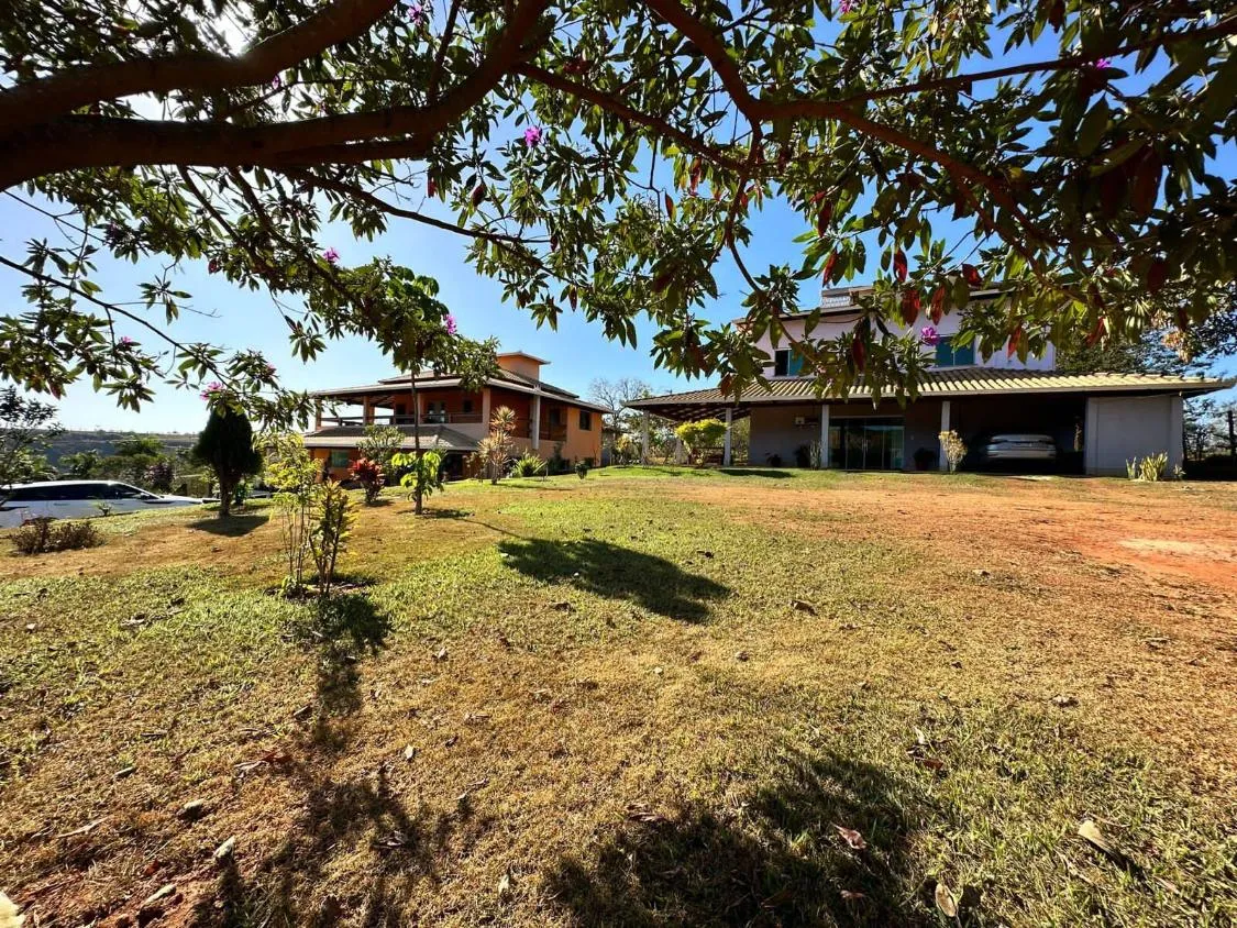 Imagem Vendo uma linda chácara em itatiaiuçu/MG , com área total de 3.400 m²,