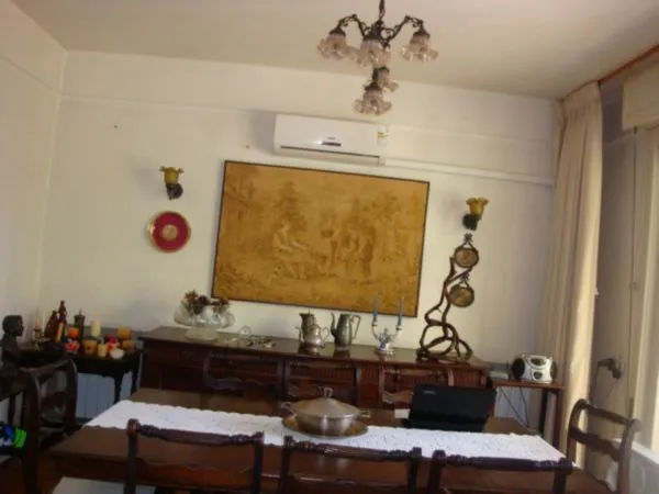 Imagem Apartamento para Venda - 190m², 4 dormitórios, 1 vaga - Rio Branco
