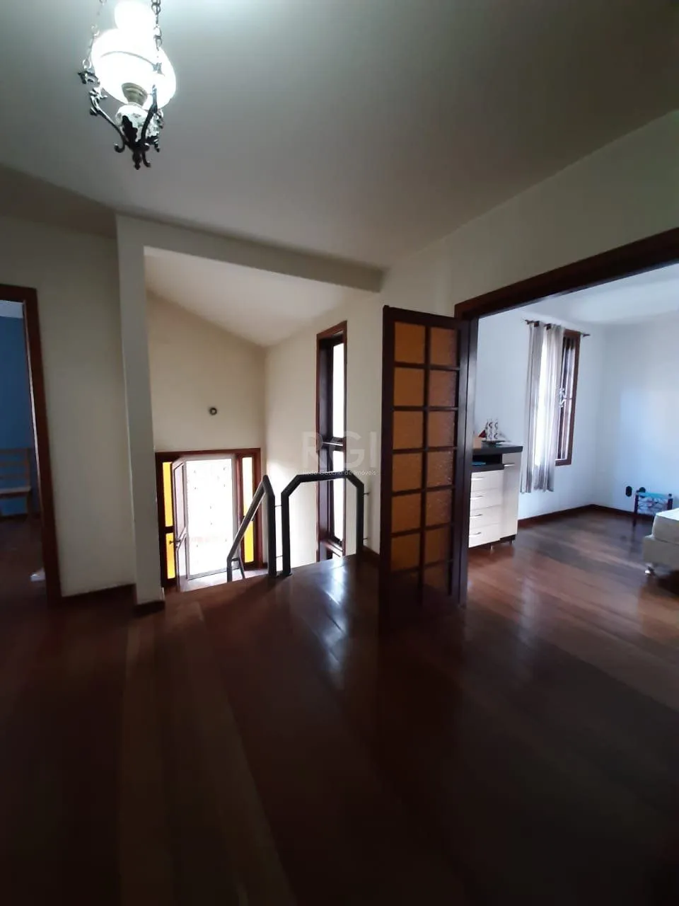 Imagem Casa para Venda - 262.02m², 3 dormitórios, sendo 1 suites, 6 vagas - Auxiliadora