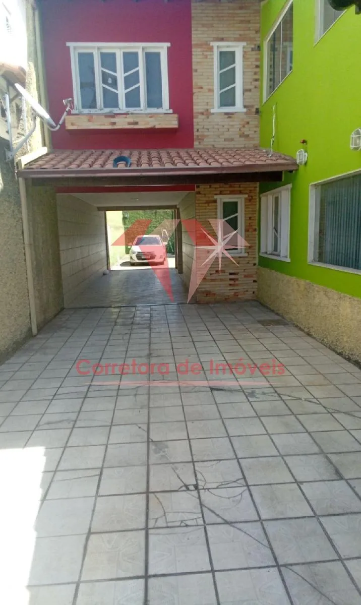 Imagem Casa / Sobrado em Parque Residencial Laranjeiras, Serra