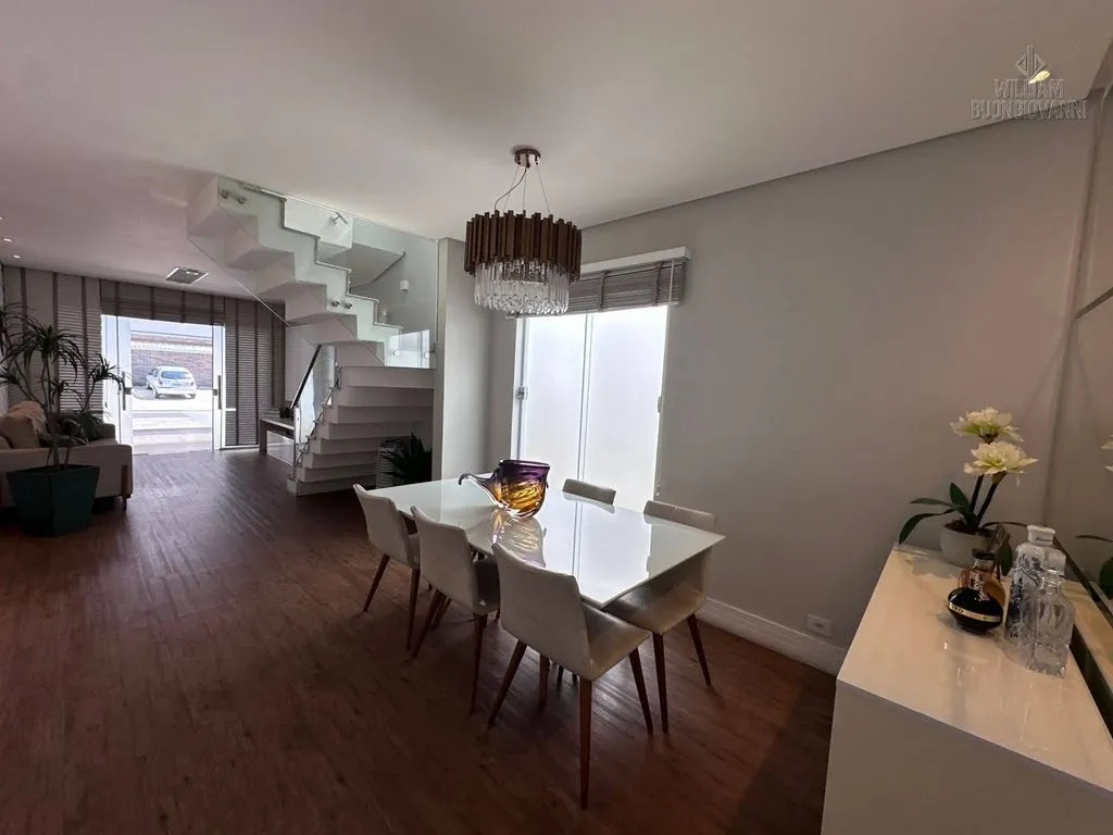 Imagem SOBRADO 3 SUÍTES - CANTO DO FORTE - FINAMENTE DECORADO, PLANEJADO E MOBILIADO