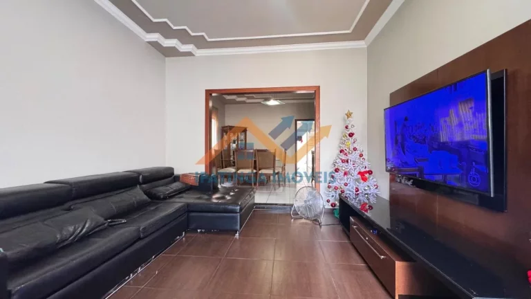 Imagem Casa de 3 dormitórios sendo uma suíte à venda no bairro Cidade Nova em Santana do Paraiso