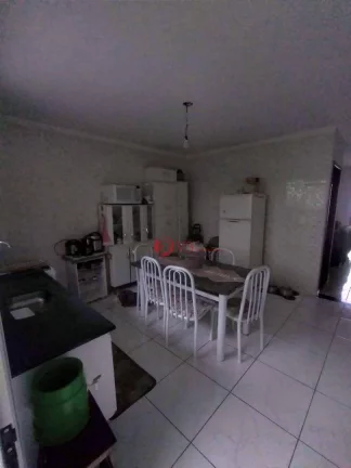 Imagem Sobrado com 2 dorms, e suites, garagem para 3 carros, a 10 minutos do metro Patriarca