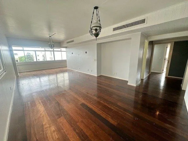 Imagem Excelente Apartamento Para Comprar Próximo ao Hospital Moinhos de Vento com 196 m² privativos