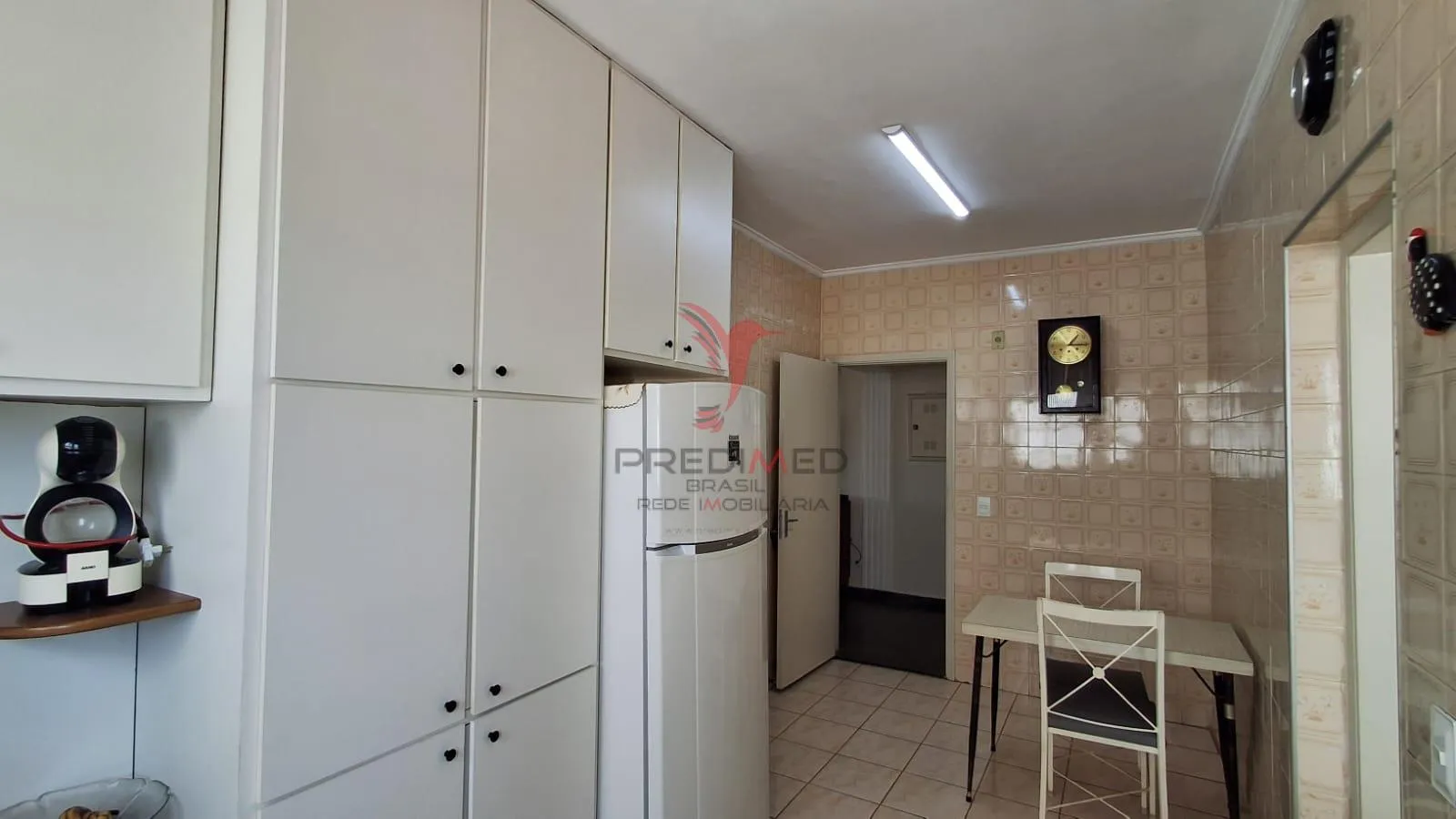 Imagem Vendo Apartamento Espaçoso na Vila Monteiro com 2 banheiros e garagem coberta
