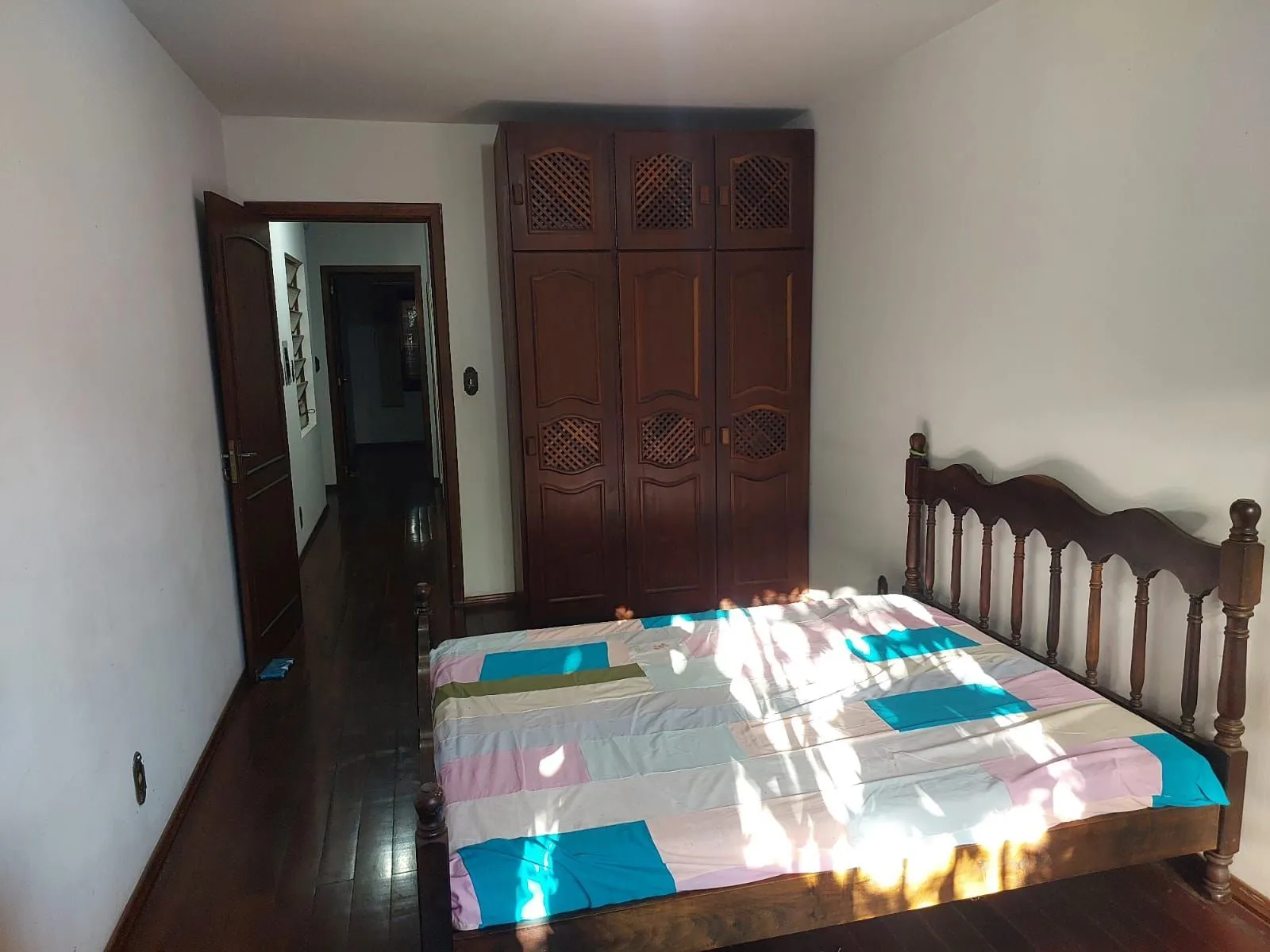 Imagem Casa a venda com 5 dormitórios no bairro Rio Branco.