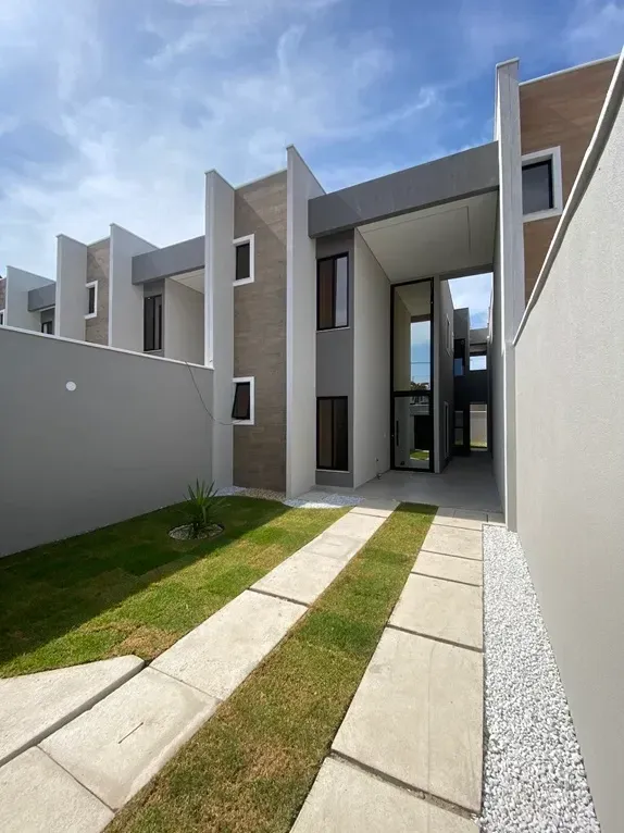 Foto do imóvel Casa com 4 Quartos à Venda, 170 m² em Rua Dom Delgado, 79 - Edson Queiroz, Fortaleza - CE