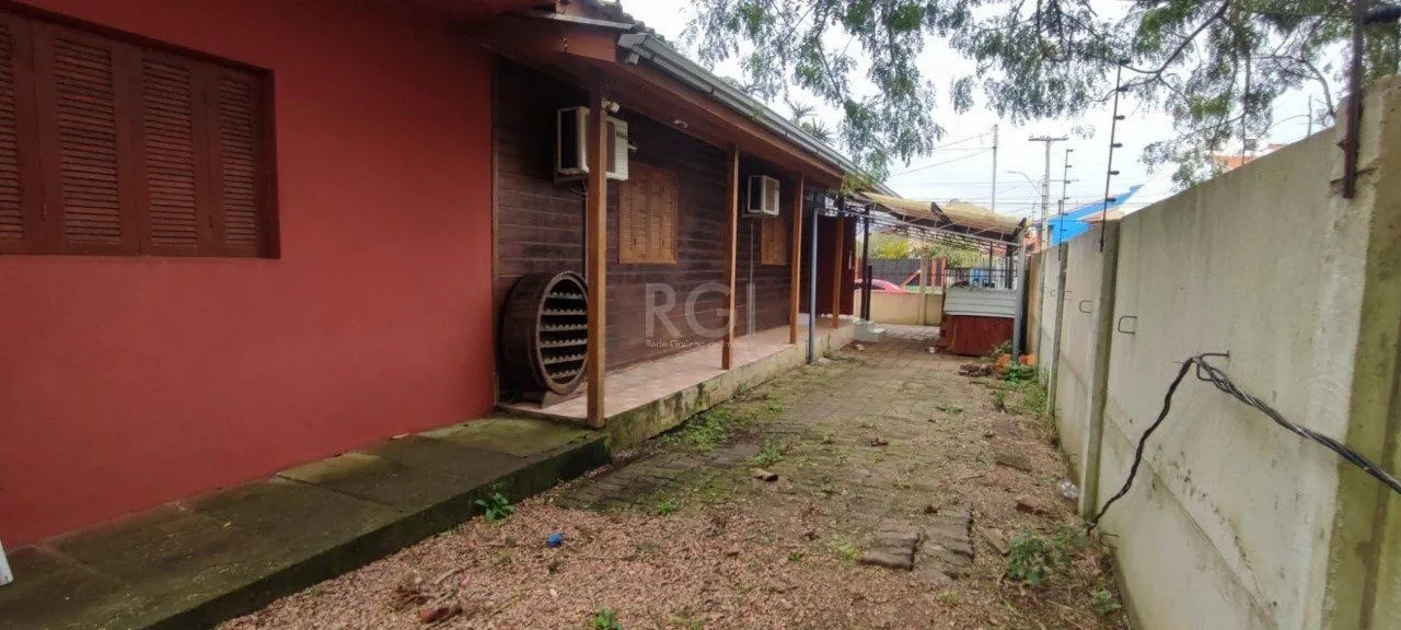 Imagem Casa de esquina no bairro Guarujá