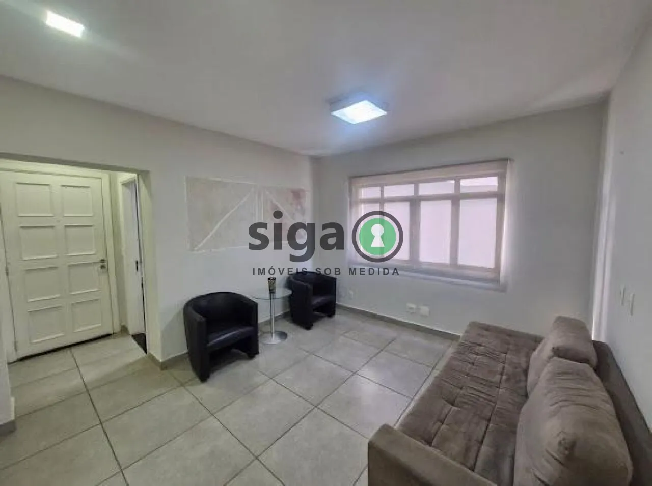 Imagem Casa Assobradada no Pacaembu, para locação Comercial ou venda com 10 salas, 11 vagas, reformada.