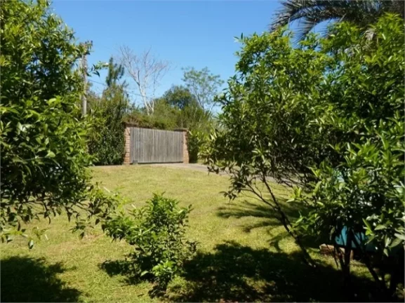 Imagem Belíssimo Sobrado em condomínio fechado, Centro de Águas Claras / Viamão
