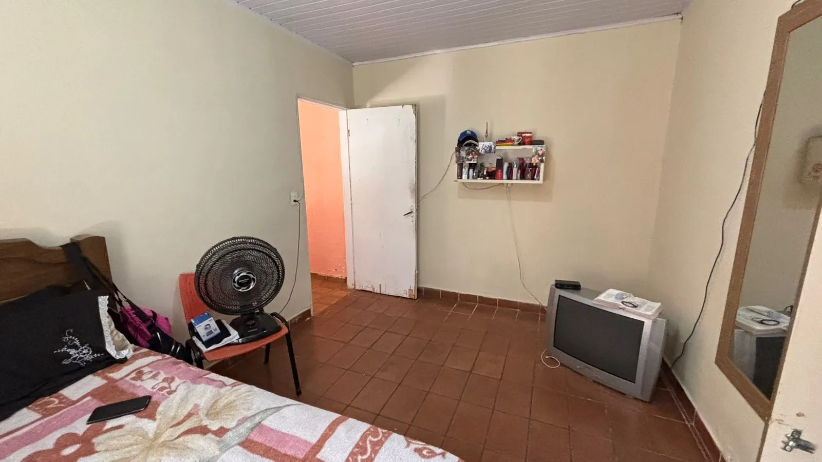 Imagem VENDO IMPECÁVEL CASA NO BAIRRO JARDIM SABARÁ!