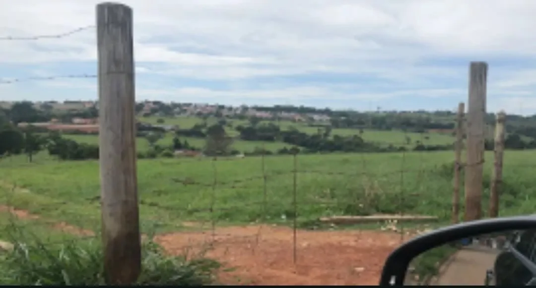 Imagem AREA COMERCIAL em Capela do Alto - SP, Cercadinho