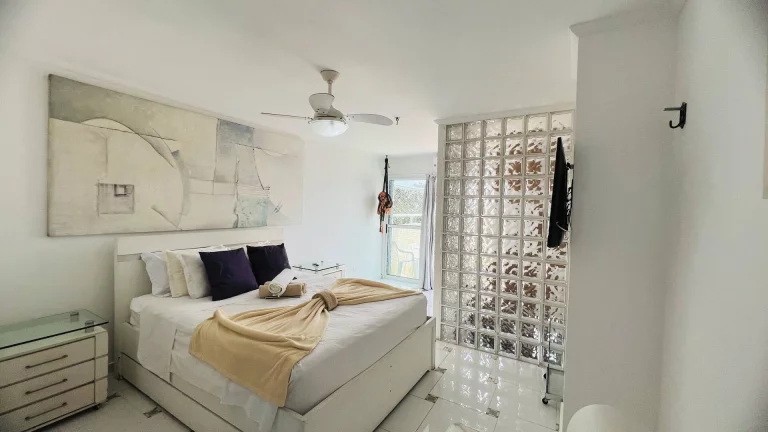 Imagem Flat à venda Riviera módulo 6 andar alto finamente decorado