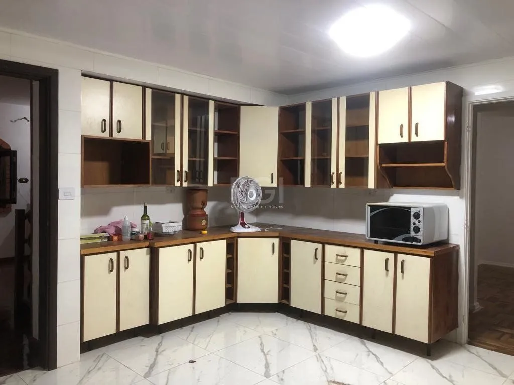 Imagem Casa para Venda - 326m², 3 dormitórios, sendo 2 suites, 4 vagas - Parque dos Maias