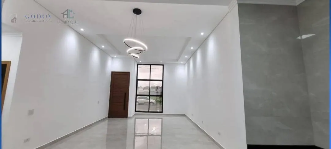Imagem Casa Moderna Térrea com 3 Suítes e Estrutura de Clube - Próxima ao Shopping