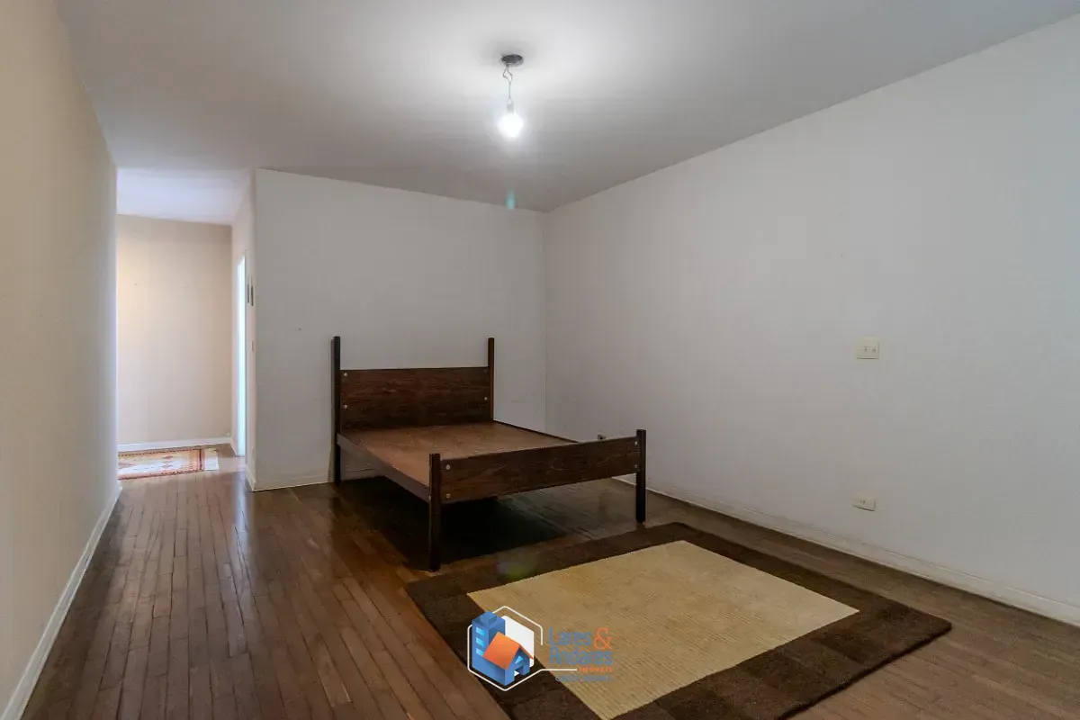Imagem Casa para venda em Brooklin Paulista com 4 quartos, sendo 2 suítes, 300m²