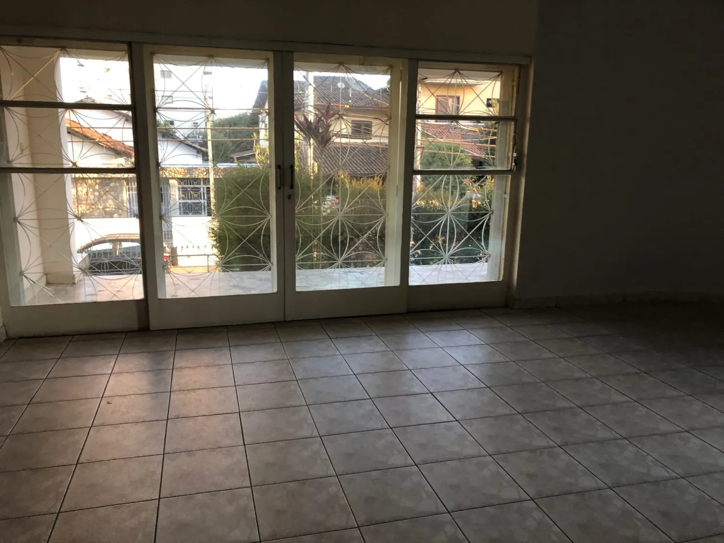Imagem Casa à venda e locação 3 Quartos, 1 Vaga, 935M², Alto do Tabaú, Pindamonhangaba - SP