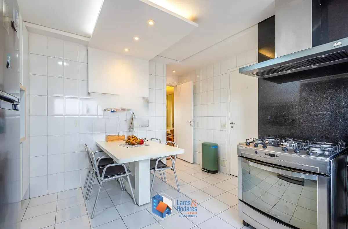 Imagem Apartamento para venda em Real Parque com 3 quartos, sendo 3 suítes, 182m²