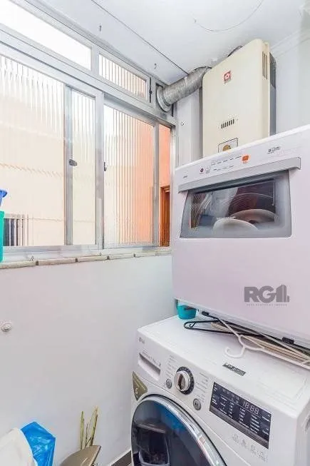Imagem Apartamento 67m² - 2 dormitórios, 1 vaga no bairro Cidade Baixa