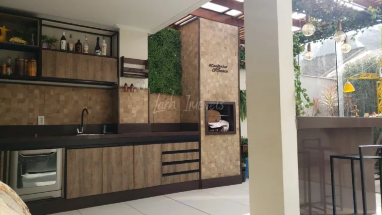 Imagem Residência Colonial de Luxo com Piscina e Espaço para Jogos