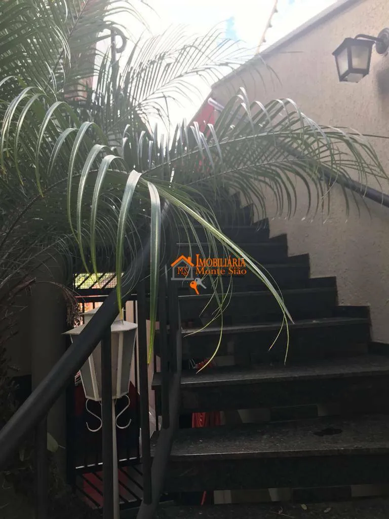 Imagem Sobrado com 3 dormitórios à venda, 375 m² por R$ 3.180.000,00 - Cidade Maia - Guarulhos/SP