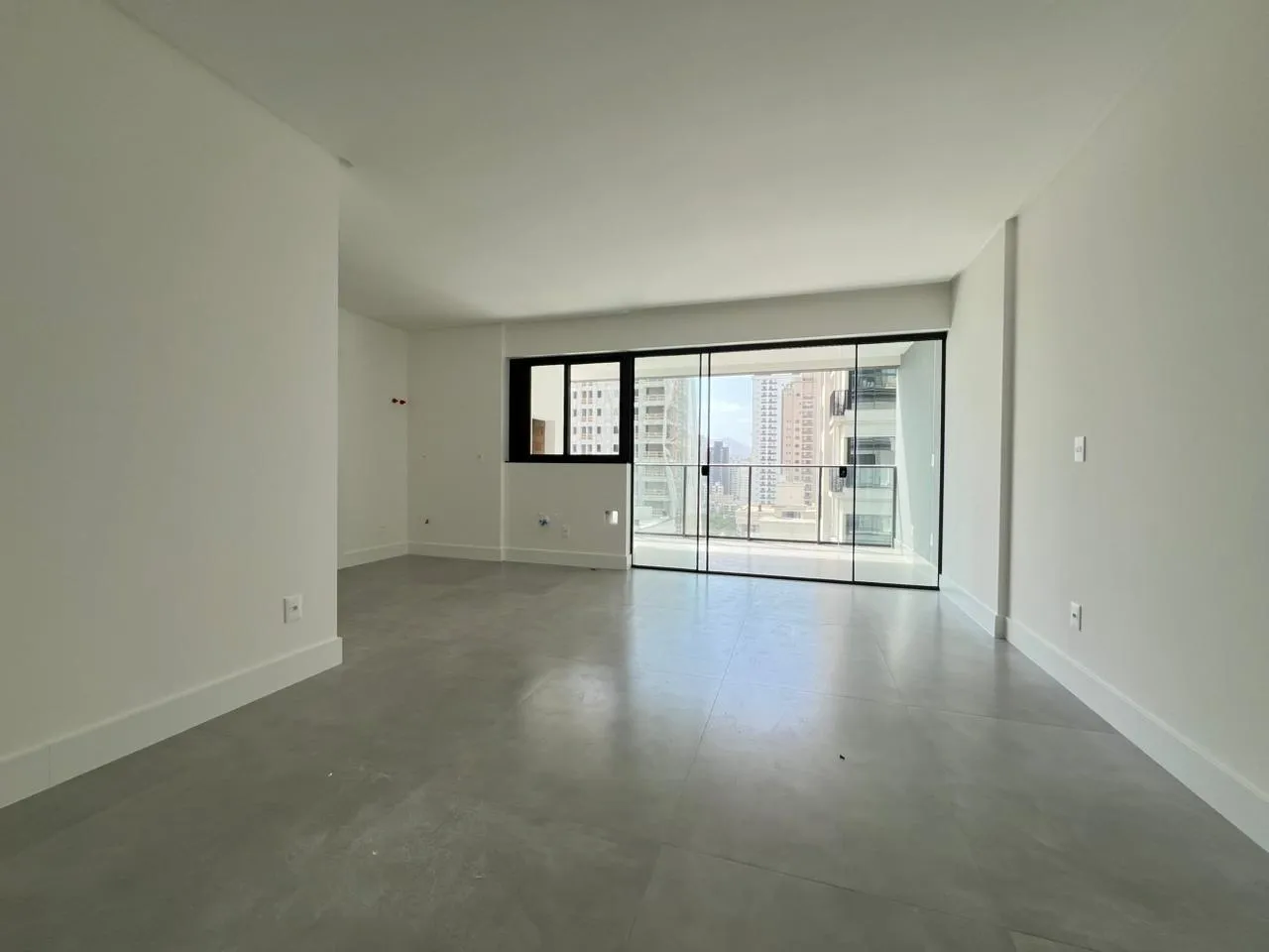 Imagem Apartamento à venda com 123.43m2 por R$ 2.790.000,00