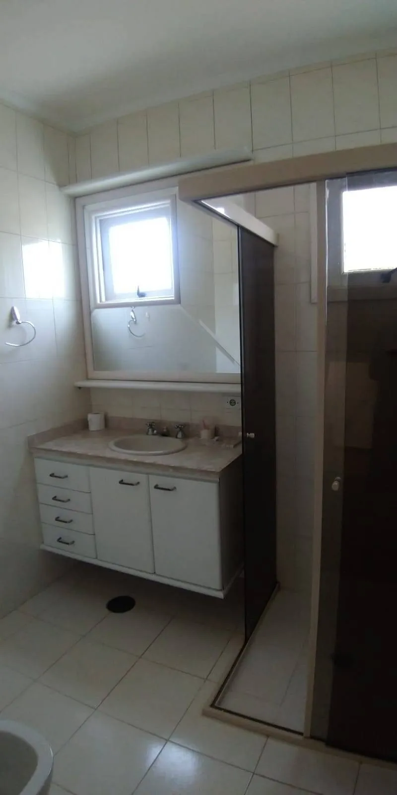 Imagem Casa Luxuosa em Alphaville 5 - Santana de Parnaíba/SP, Frente à Praça, Com 4 Quartos e Lazer Completo
