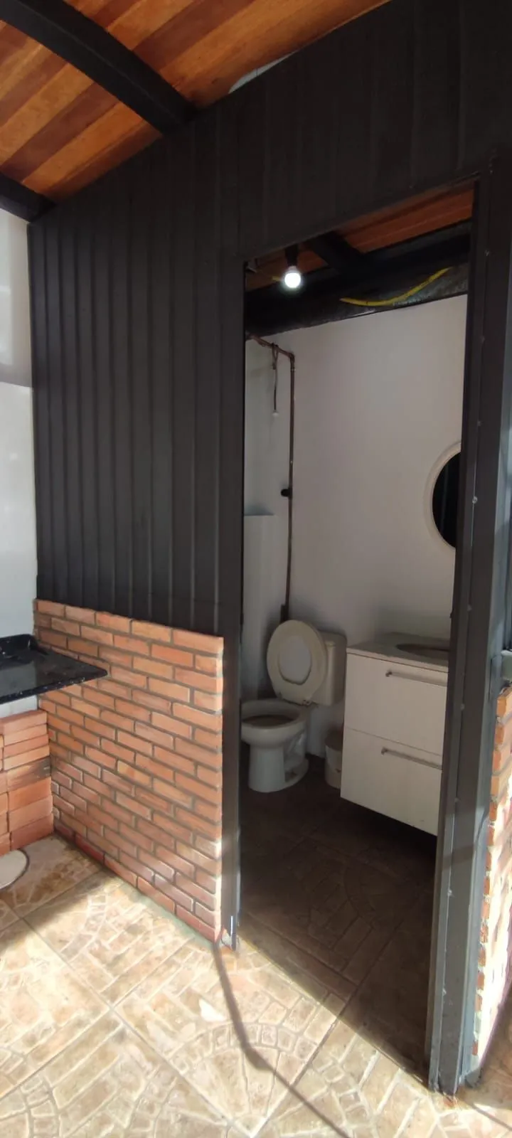 Imagem LOJA COMERCIAL À VENDA - PONTO NOBRE NO BAIRRO FLORESTA - PORTO ALEGRE/RS
