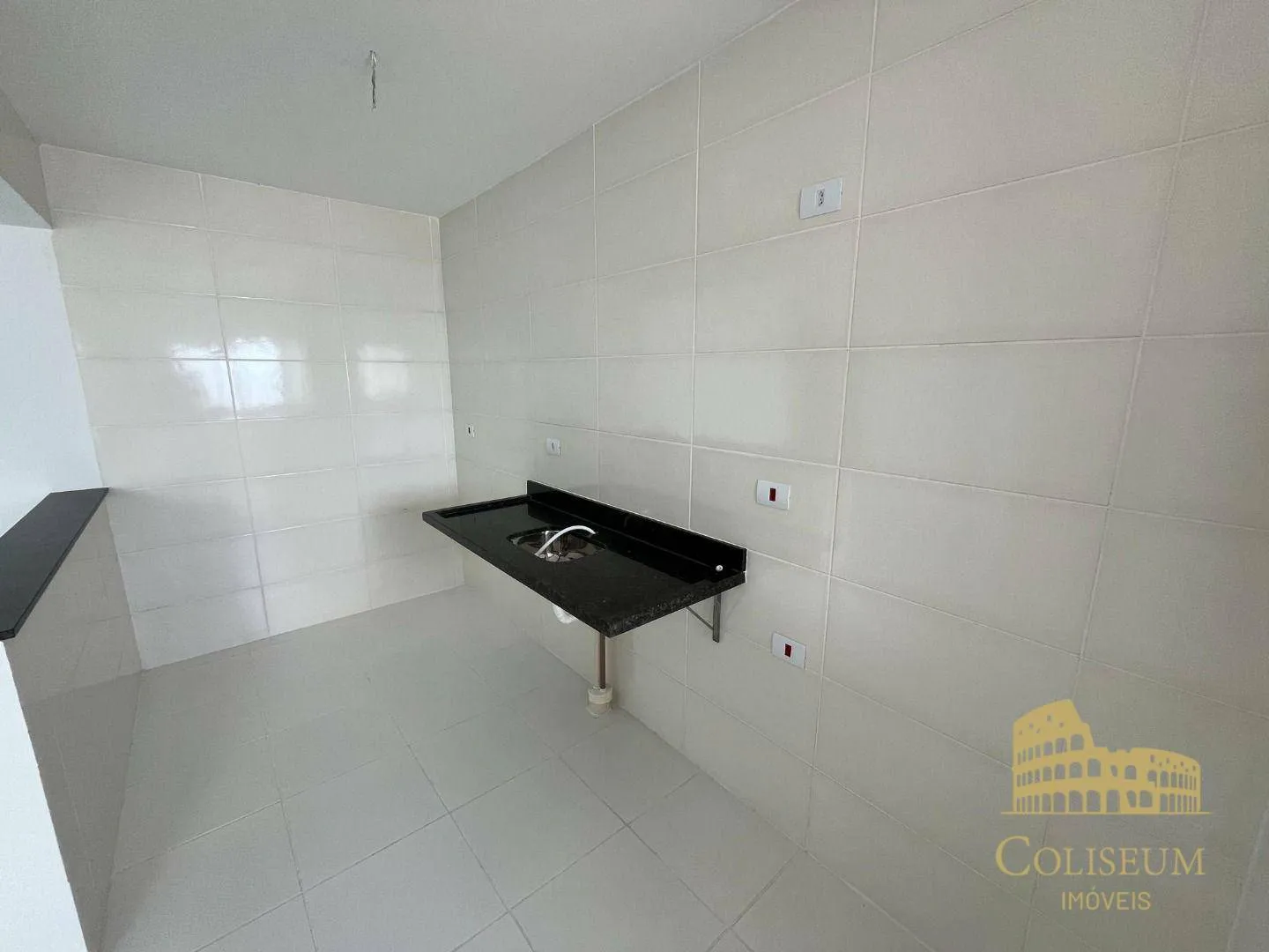 Imagem Apartamento com 2 dormitórios à venda, 75 m² por R$ 425.000,00 - Vila Dinópolis - Mongaguá/SP