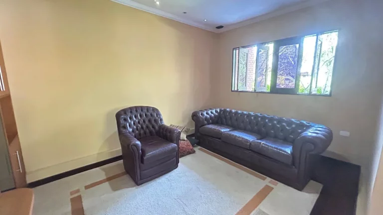 Imagem Vendo Casa no condomínio Country Aldeia!