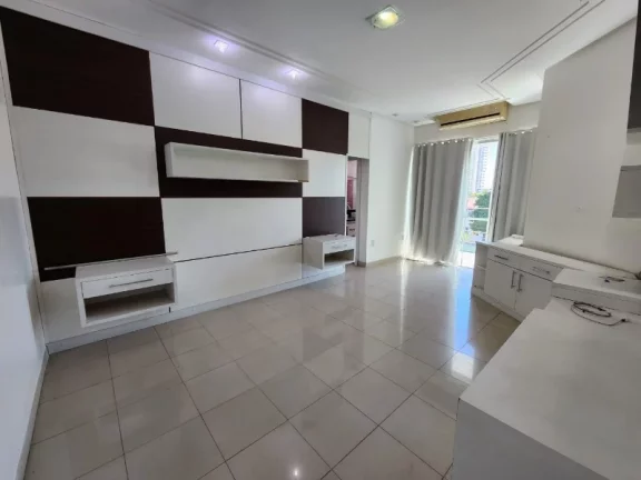 Imagem Mansão com 5 suites e piscina no bairro Adrianópolis, em localização privilegiada pronta para ser financiada