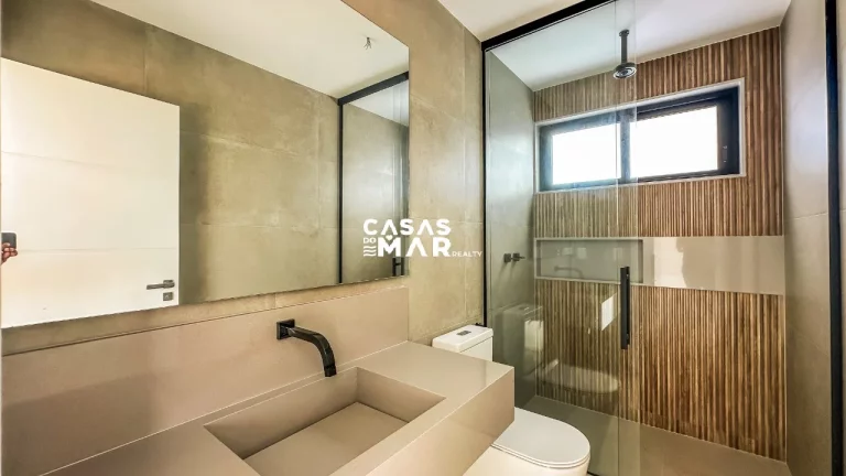 Imagem Magnífico Triplex Novíssimo no Condomínio Del Lago: Luxo, Conforto e Sofisticação em 860m²