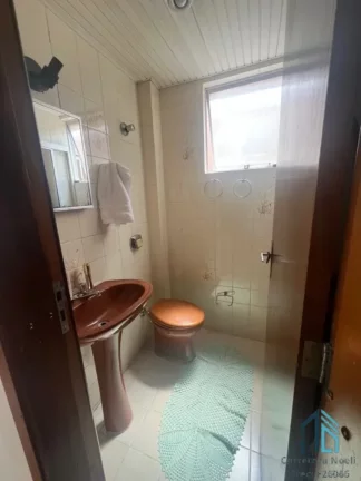 Imagem Apartamento 03 quartos c/suíte, elevador, vaga coberta no bairro Portão em Curitiba PR