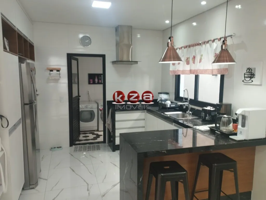 Imagem Casa em condomínio à venda em condomínio exclusivo de Valinhos-SP, 4 suítes, 2 salas e 240m² de pura sofisticação!