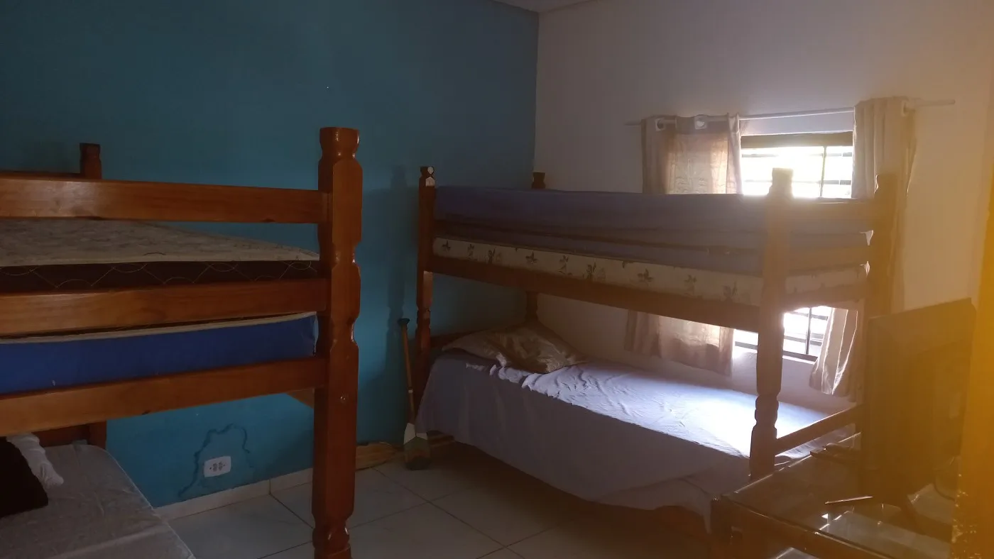 Foto do imóvel Casa para Temporada em Itanhaém, Bopiranga, 4 dormitórios, 2 suítes, 3 banheiros, 2 vagas em Rua Cáucaso