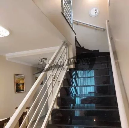 Imagem Casa á venda em Santos, Rua Liberdade