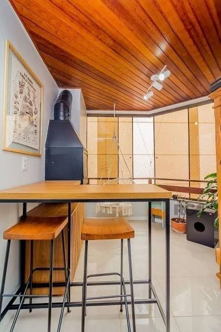 Imagem Apartamento 67m² - 2 dormitórios, 1 vaga no bairro Cidade Baixa